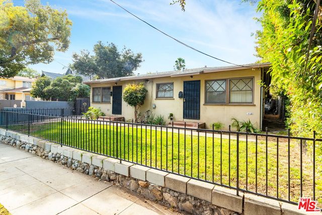 $1,550,000 | 965 North Summit Avenue, Pasadena, CA 91103