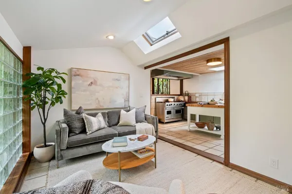 $1,895,000 | 53 Sir Francis Drake Boulevard, Ross, CA 94957