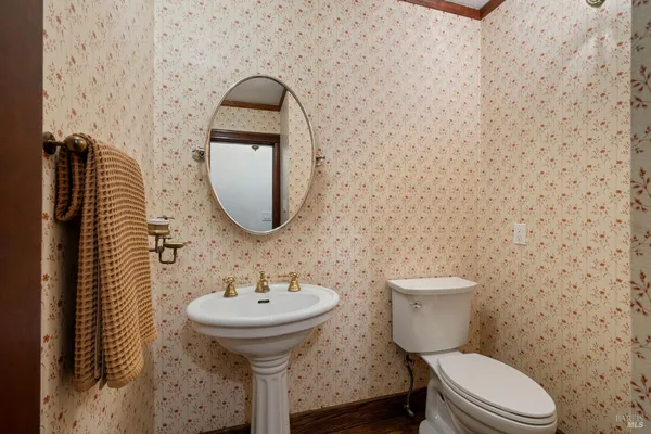 $1,895,000 | 53 Sir Francis Drake Boulevard, Ross, CA 94957