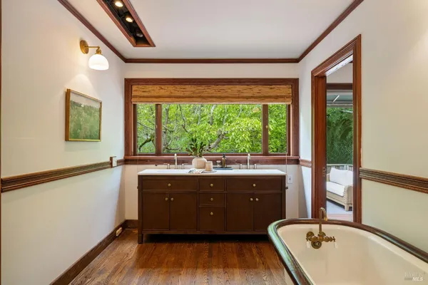 $1,895,000 | 53 Sir Francis Drake Boulevard, Ross, CA 94957
