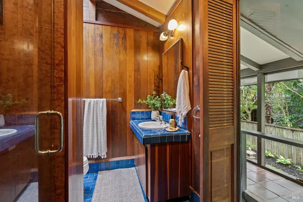 $1,895,000 | 53 Sir Francis Drake Boulevard, Ross, CA 94957
