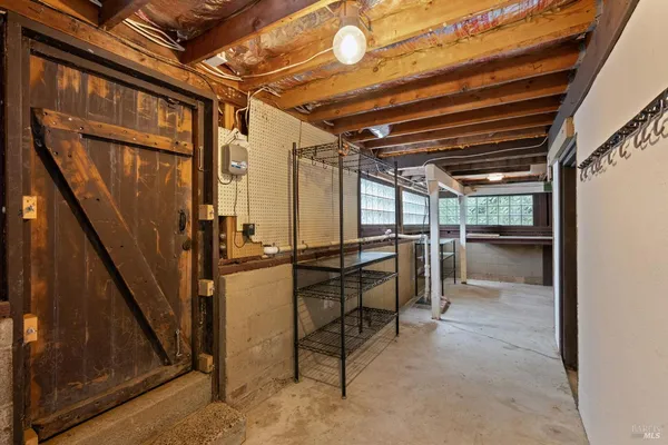 $1,895,000 | 53 Sir Francis Drake Boulevard, Ross, CA 94957