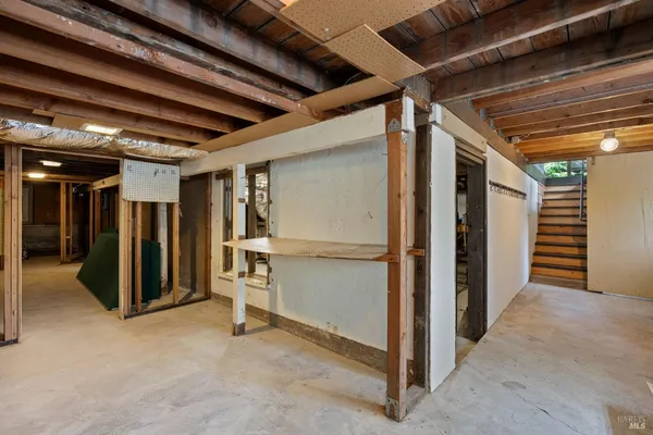 $1,895,000 | 53 Sir Francis Drake Boulevard, Ross, CA 94957