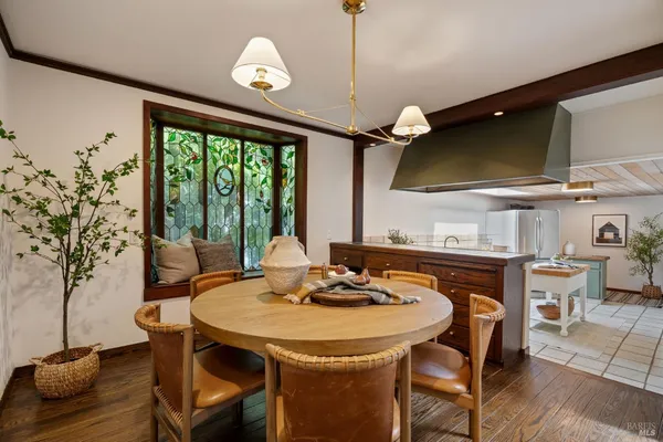 $1,895,000 | 53 Sir Francis Drake Boulevard, Ross, CA 94957