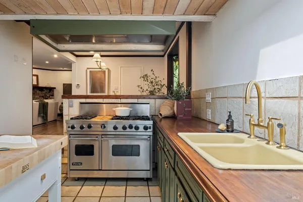 $1,895,000 | 53 Sir Francis Drake Boulevard, Ross, CA 94957