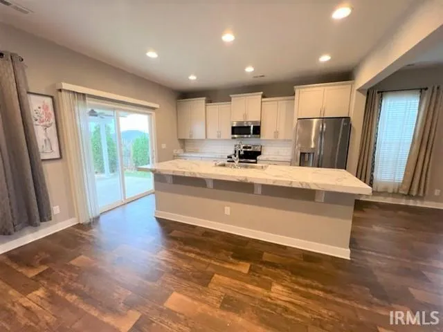 $2,400 | 5943 Brookstone Drive, Newburgh, IN 47630