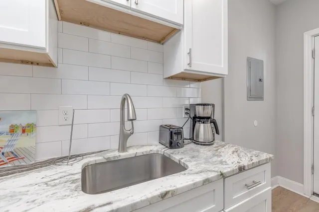 $499,999 | 222 East Burk Avenue, Unit 4, Wildwood, NJ 08260