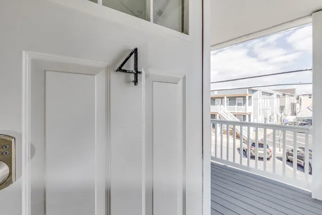 $499,999 | 222 East Burk Avenue, Unit 4, Wildwood, NJ 08260