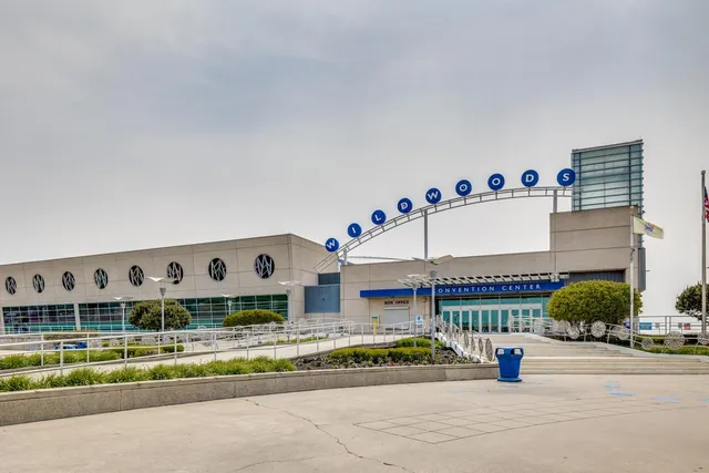 $499,999 | 222 East Burk Avenue, Unit 4, Wildwood, NJ 08260