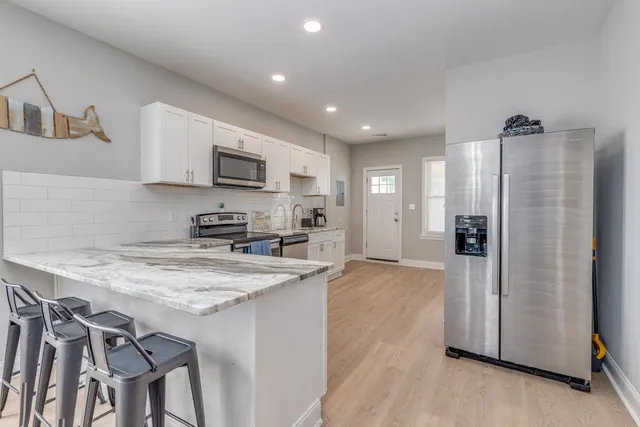 $499,999 | 222 East Burk Avenue, Unit 4, Wildwood, NJ 08260