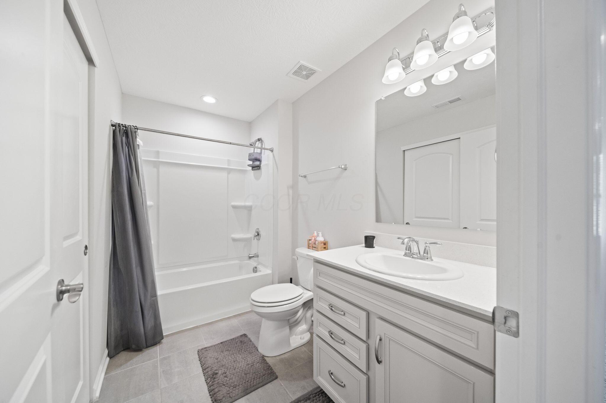 3254 Sinatra Way Powell, OH 43065 - Photo 41 of 69