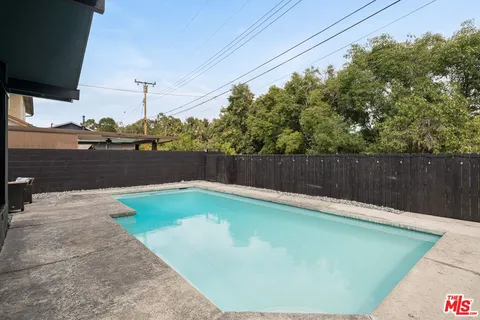 $1,350,000 | 950 Whitebook Drive, La Habra, CA 90631