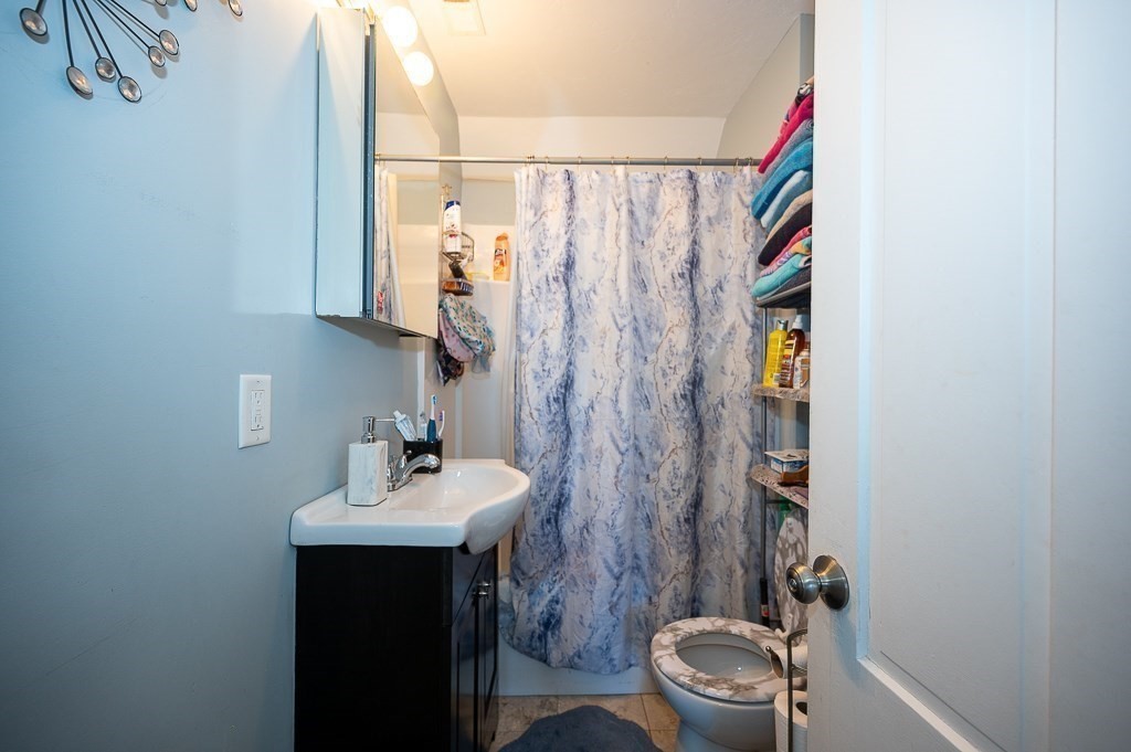 192 Vernon Street Worcester, MA 01607 - Photo 27 of 38