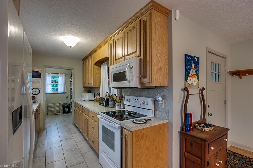 1008 Hub Morris Road Asheboro, NC 27203 - Photo 10 of 30 Gallery Image 10