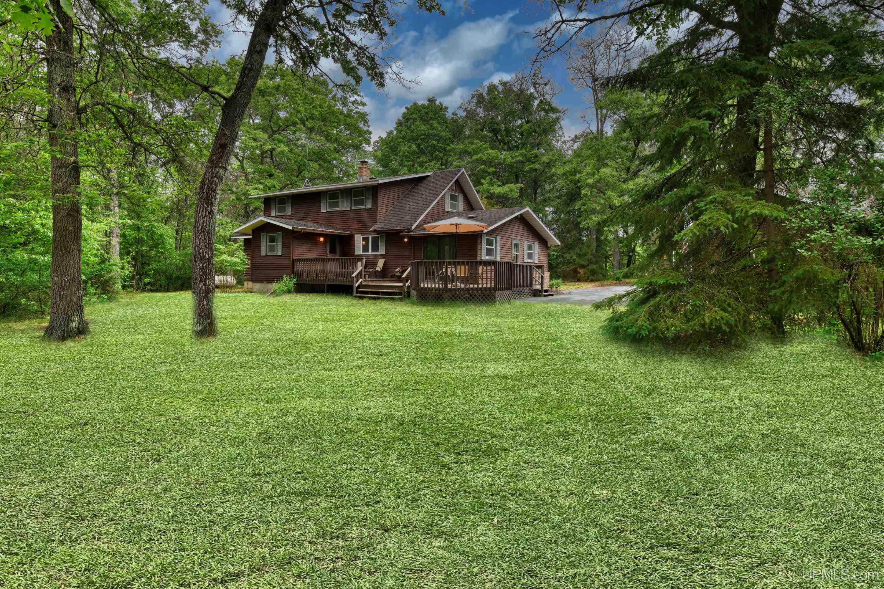 W11711 High Falls Road Crivitz, WI 54114 - Photo 1 of 44