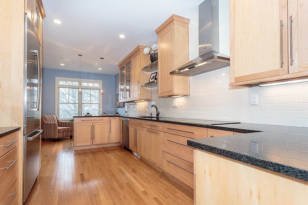 61 South Cottage Road, Unit 61 Belmont, MA 02478 - Photo 6 of 19 Gallery Image 6