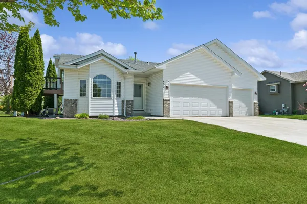 $375,000 | 402 13th Avenue Northeast, Buffalo, MN 55313