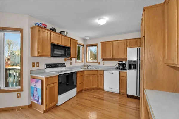 $375,000 | 402 13th Avenue Northeast, Buffalo, MN 55313
