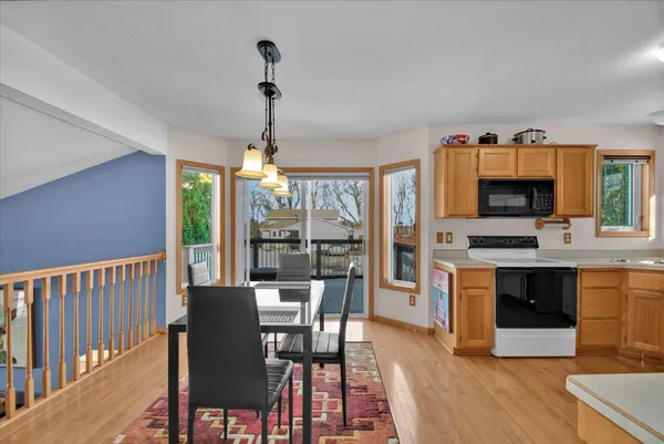 $375,000 | 402 13th Avenue Northeast, Buffalo, MN 55313