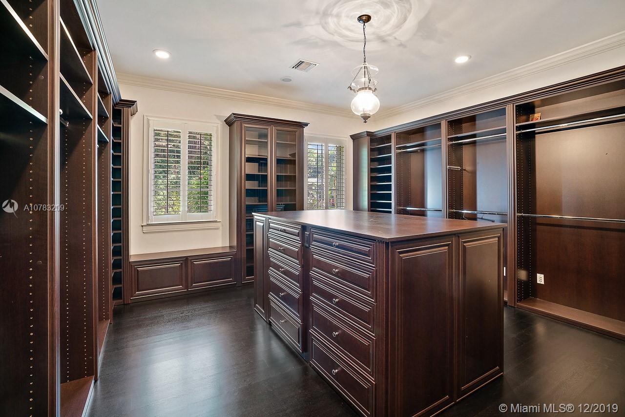 202 Gomez Road Hobe Sound, FL 33455 - Photo 19 of 36 Her Master Closet