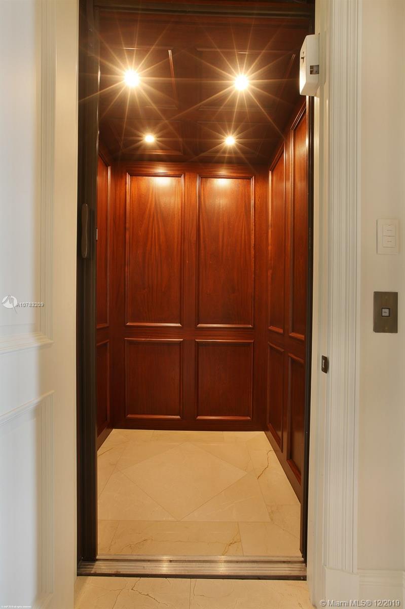 202 Gomez Road Hobe Sound, FL 33455 - Photo 21 of 36 Elevator