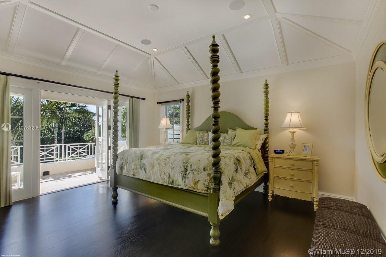 202 Gomez Road Hobe Sound, FL 33455 - Photo 26 of 36 Guest Bedroom