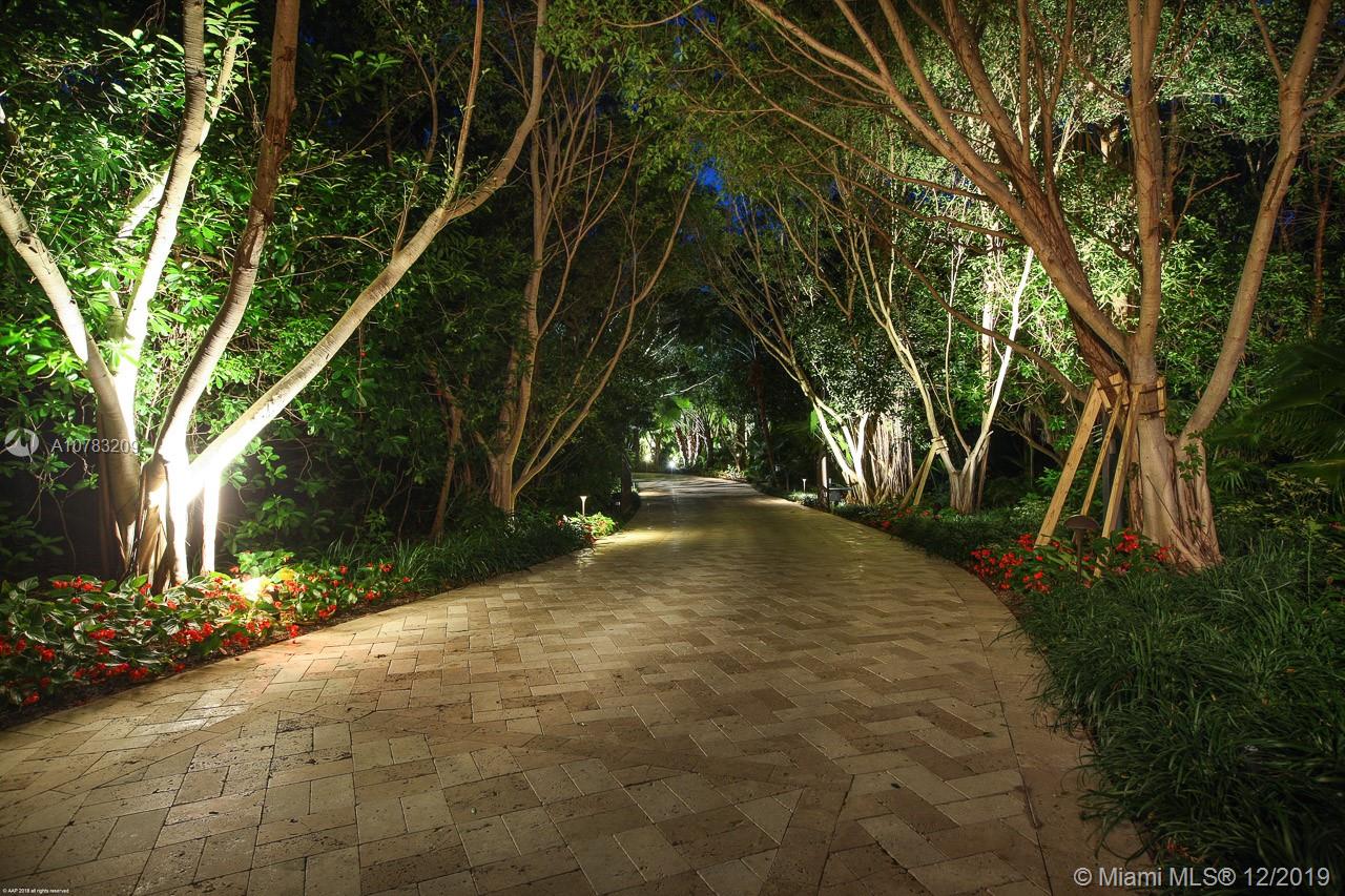 202 Gomez Road Hobe Sound, FL 33455 - Photo 34 of 36 Long Private Driveway