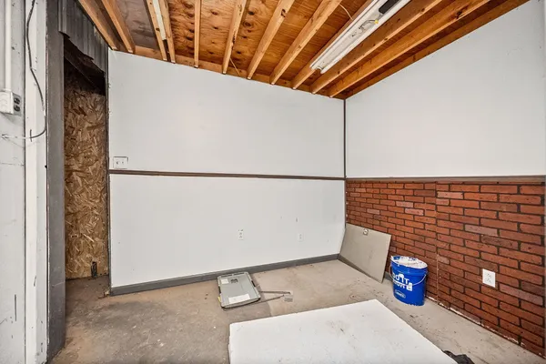 $3,500 | 1379 F Ashland City Road, Clarksville, TN 37040