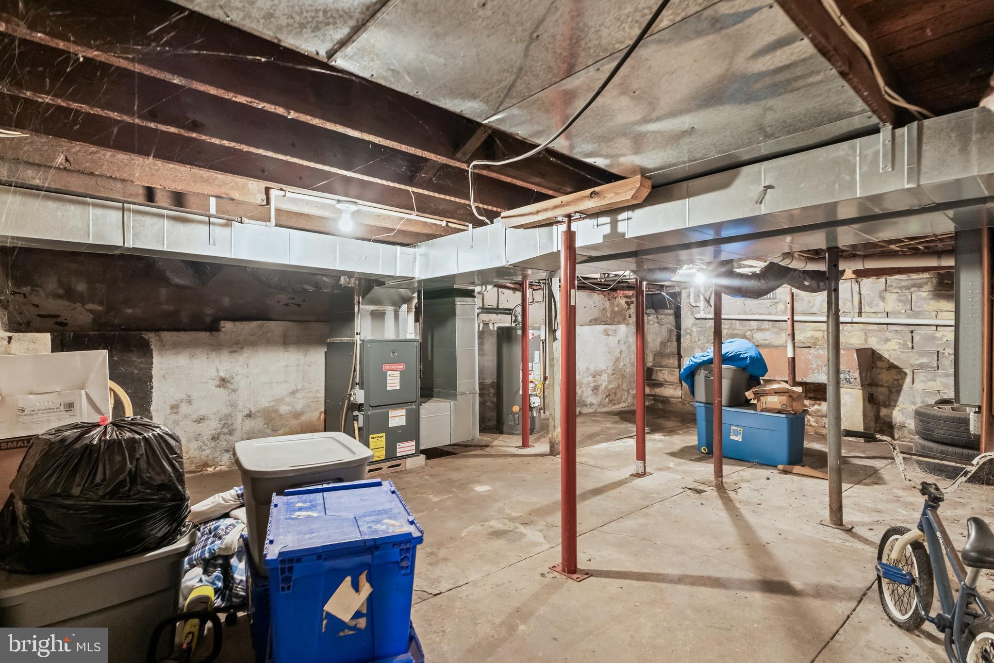 237 South 3rd Street Millville, NJ 08332 - Photo 21 of 23 a sitting area with furniture and a flat screen tv