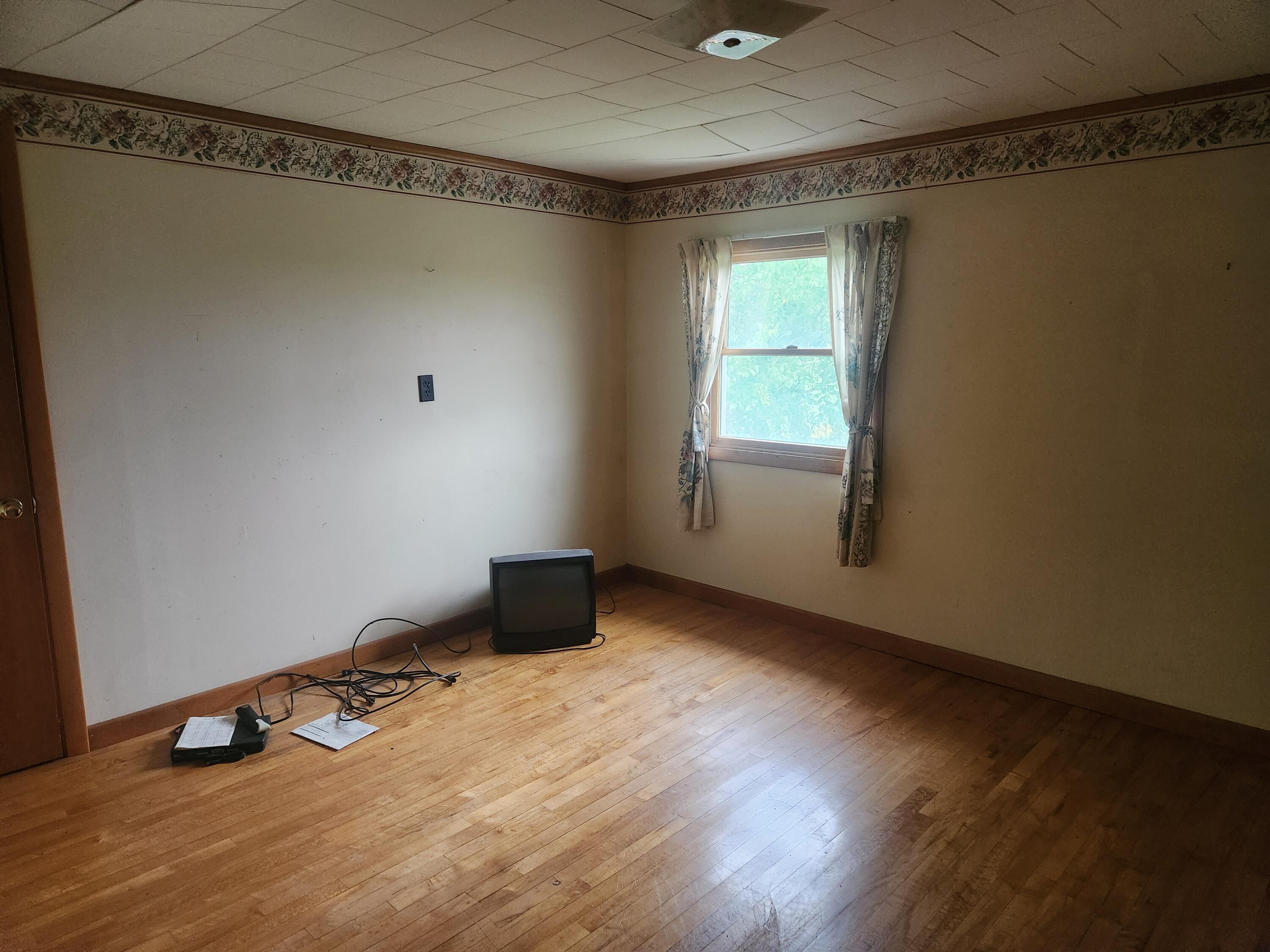 2217 State Road Castle Hill, ME 04757 - Photo 9 of 11 2026-07-30 08.47.15