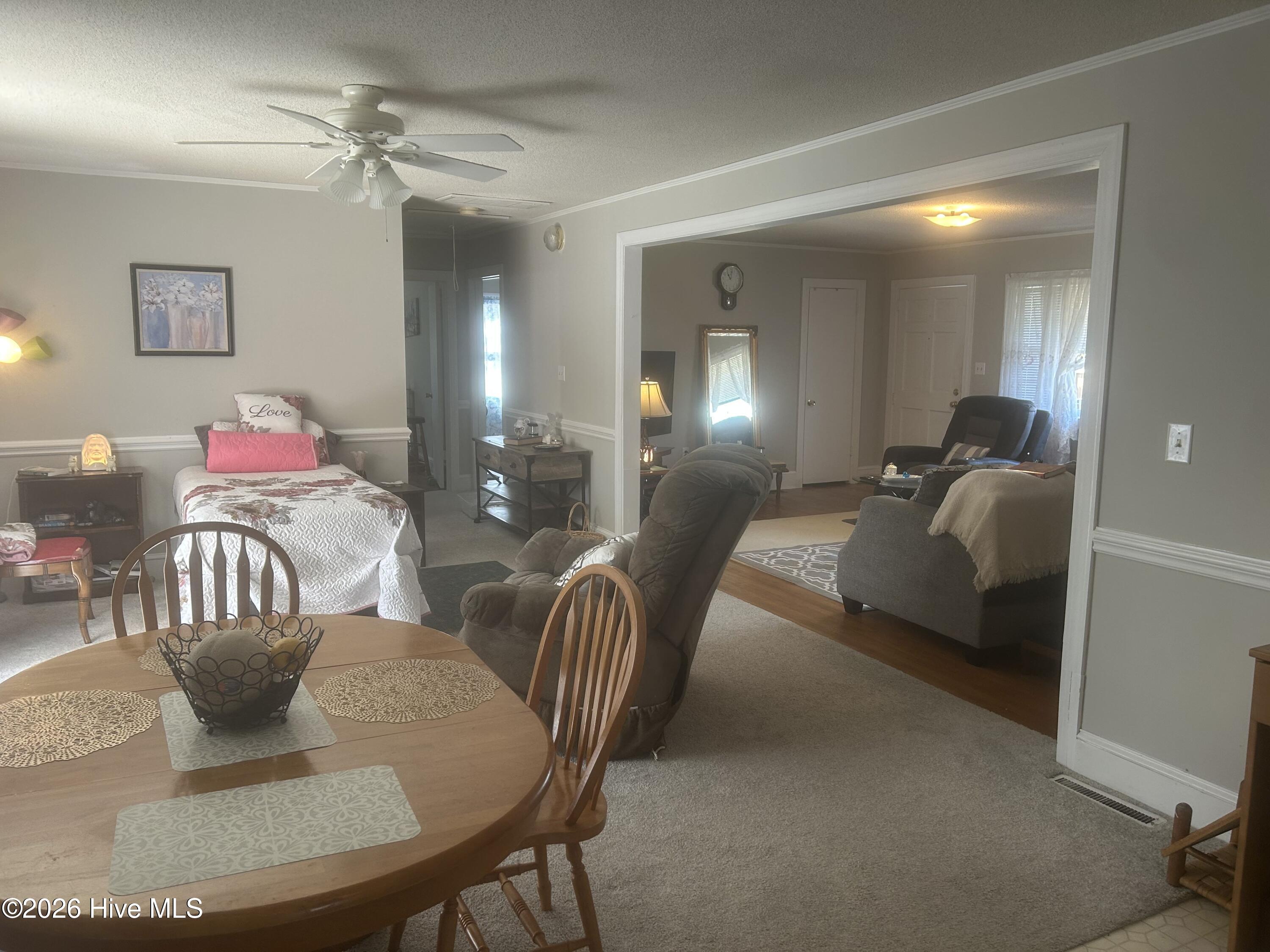 4083 North Pitt Street Ayden, NC 28513 - Photo 4 of 17 Dining room
