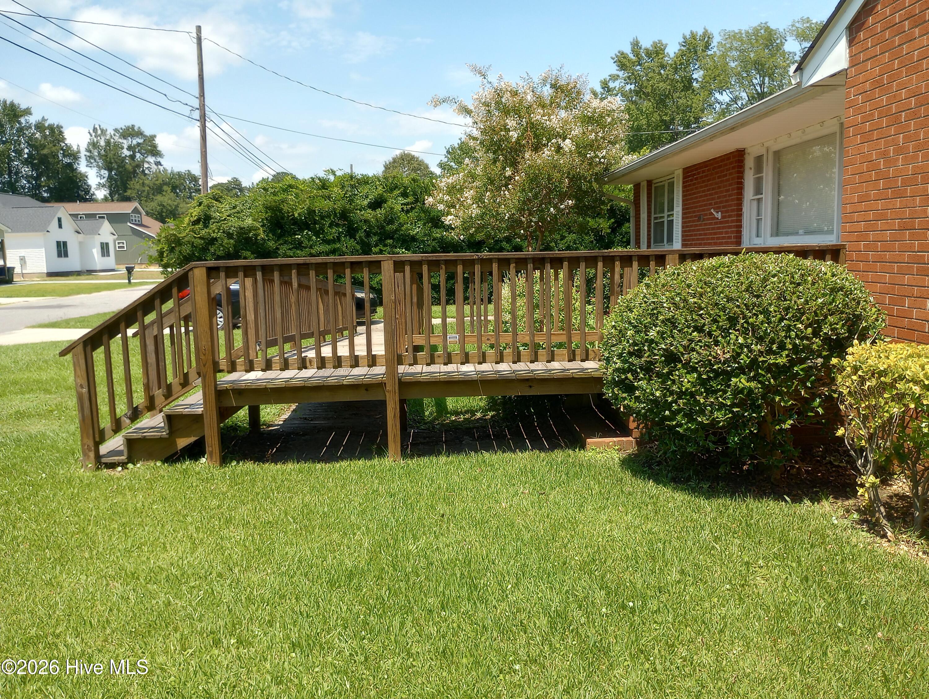 4083 North Pitt Street Ayden, NC 28513 - Photo 4 of 18 4083 Pitt St