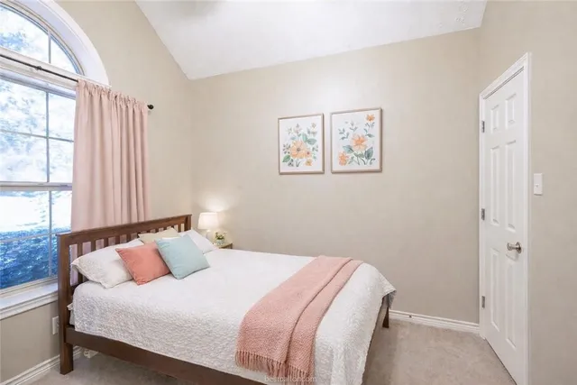 $250,000 | 403 North Coulter Drive, Bryan, TX 77803