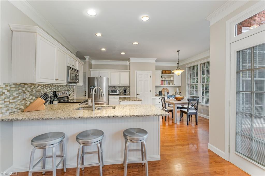 4924 Jessup Grove Road Greensboro, NC 27410 - Photo 5 of 28