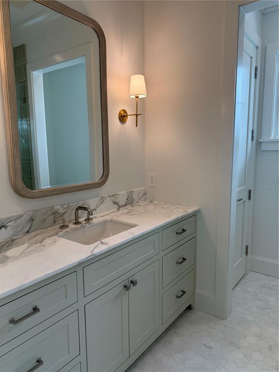 711 Old Compass Road Longboat Key, FL 34228 - Photo 18 of 59 Gallery Image 18