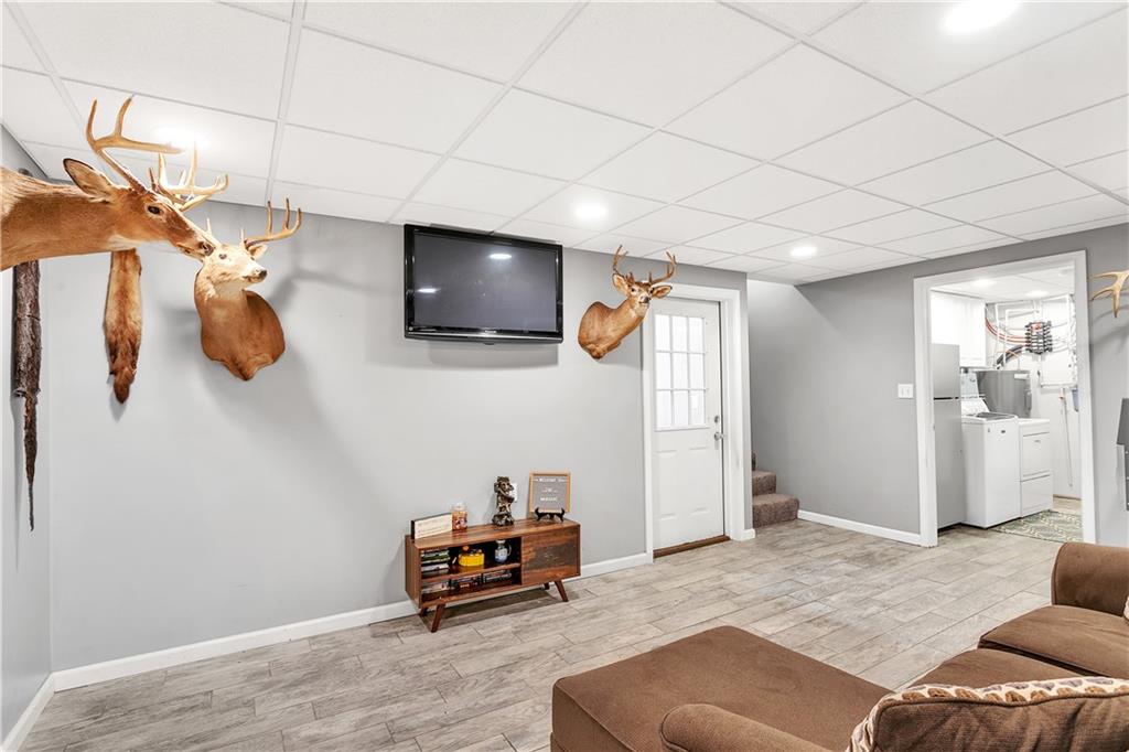 1061 Eakin Road Emlenton, PA 16373 - Photo 4 of 25 Gallery Image 4