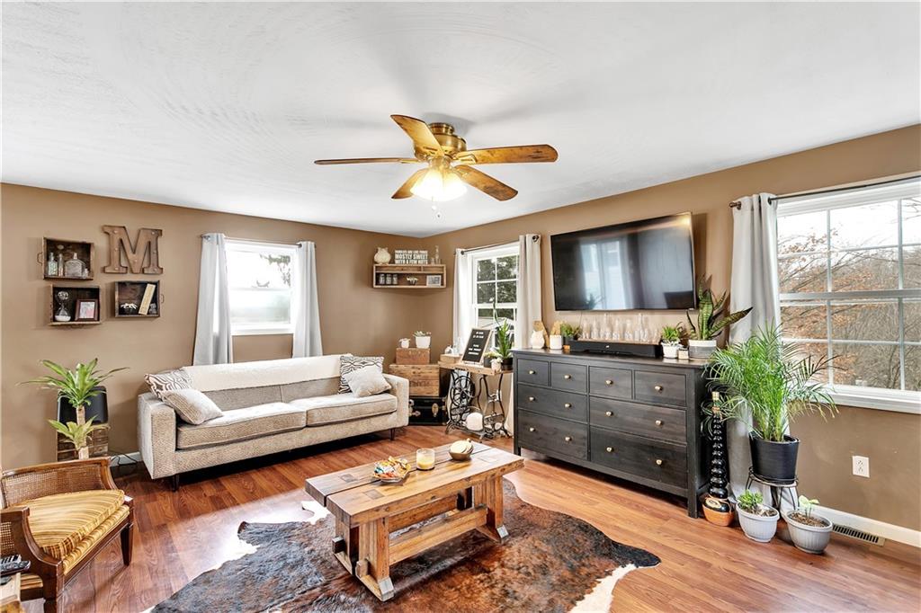 1061 Eakin Road Emlenton, PA 16373 - Photo 9 of 25 Gallery Image 9
