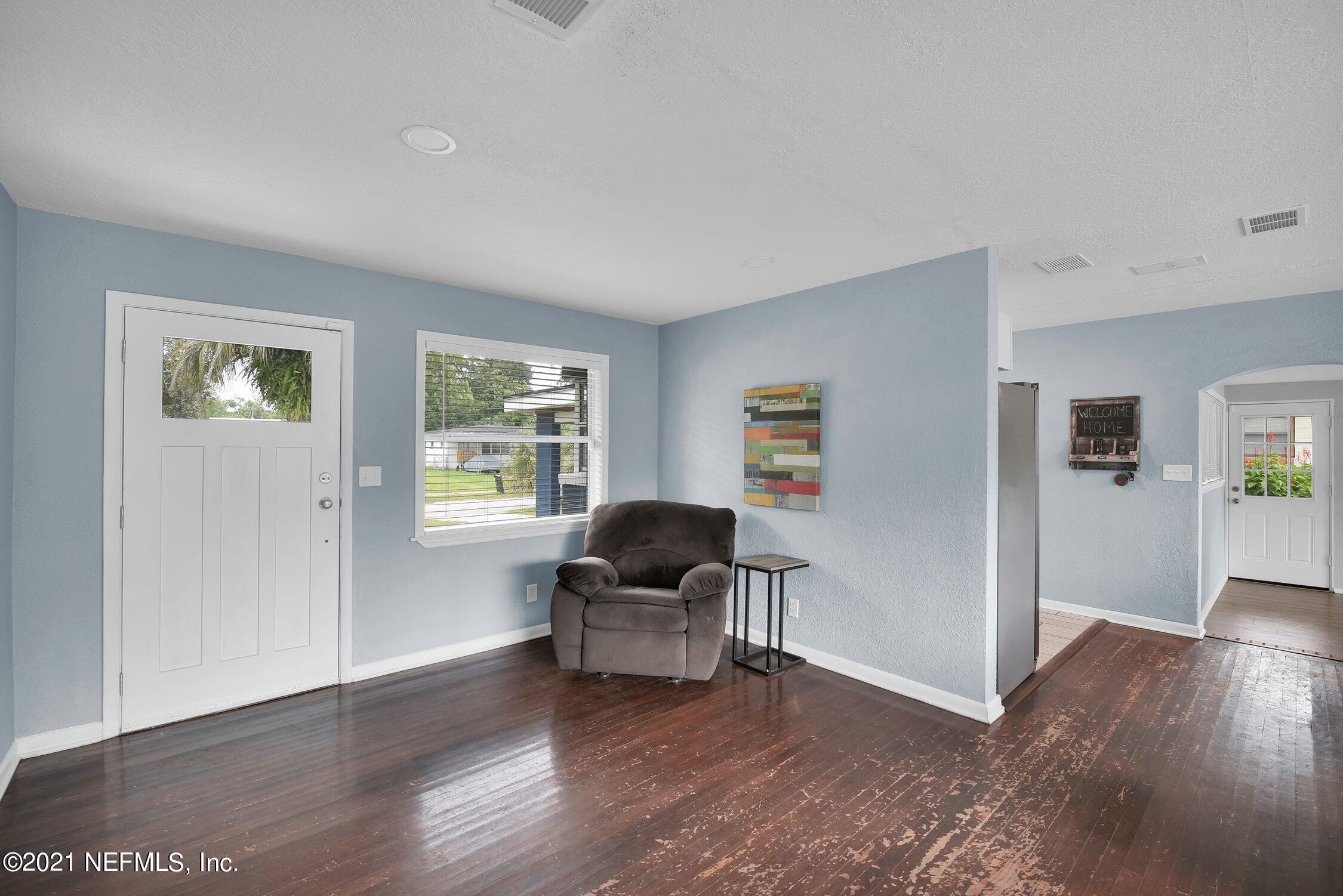 7022 Alana Road Jacksonville, FL 32211 - Photo 8 of 30 009-7022AlanaRoad-Jacksonville-FL-32211-