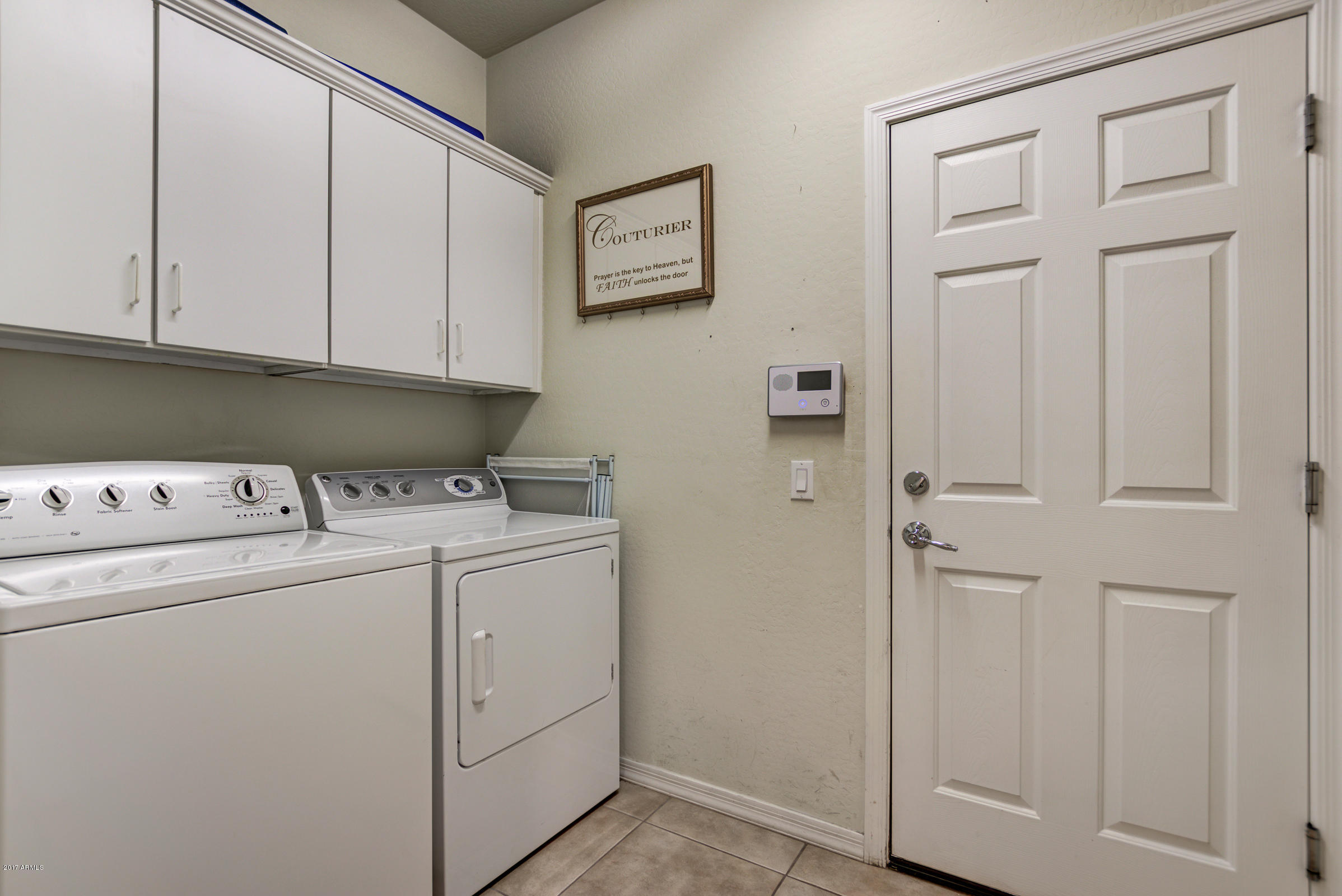 1935 West Davis Road Phoenix, AZ 85023 - Photo 18 of 30 a utility room with dryer and washer