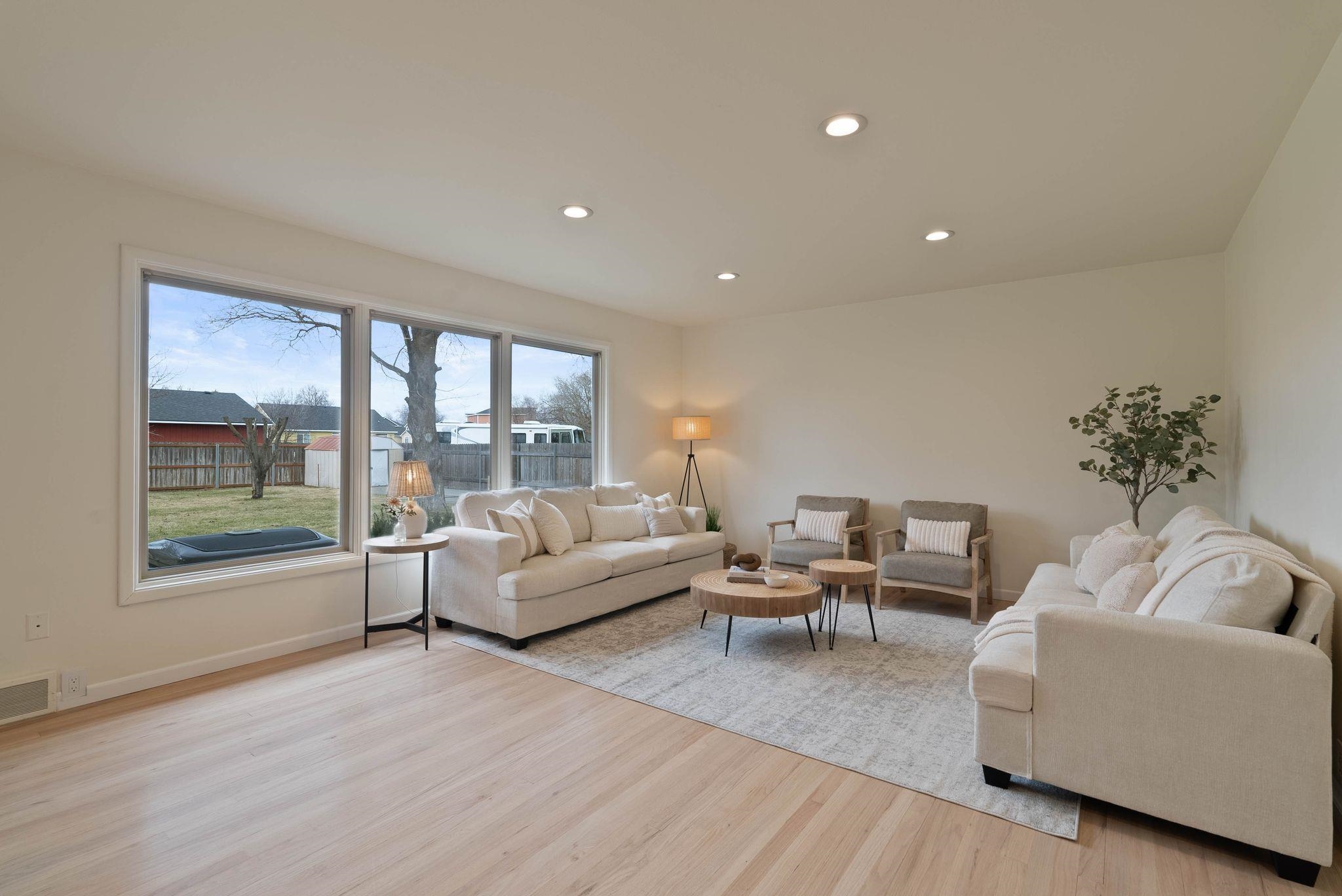 815 North Locust Road Spokane, WA 99206 - Photo 4 of 29