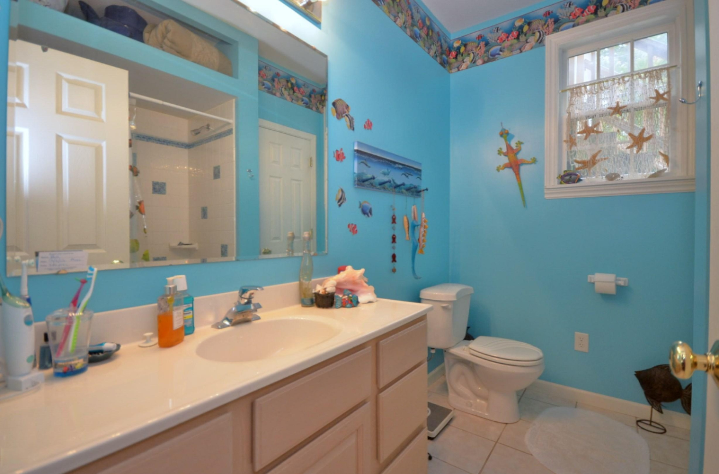 17827 Channel View Drive Spring Lake, MI 49456 - Photo 14 of 14 Full Bathroom