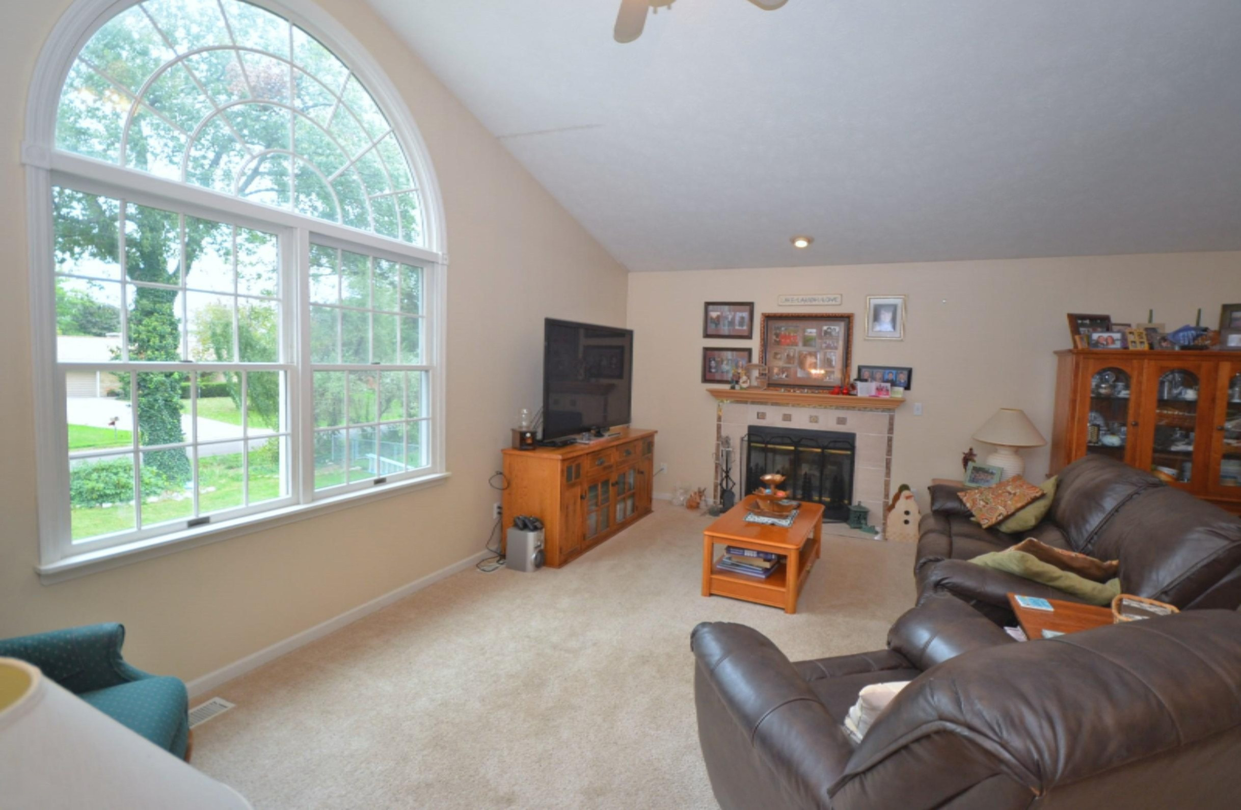 17827 Channel View Drive Spring Lake, MI 49456 - Photo 3 of 14 Living Room