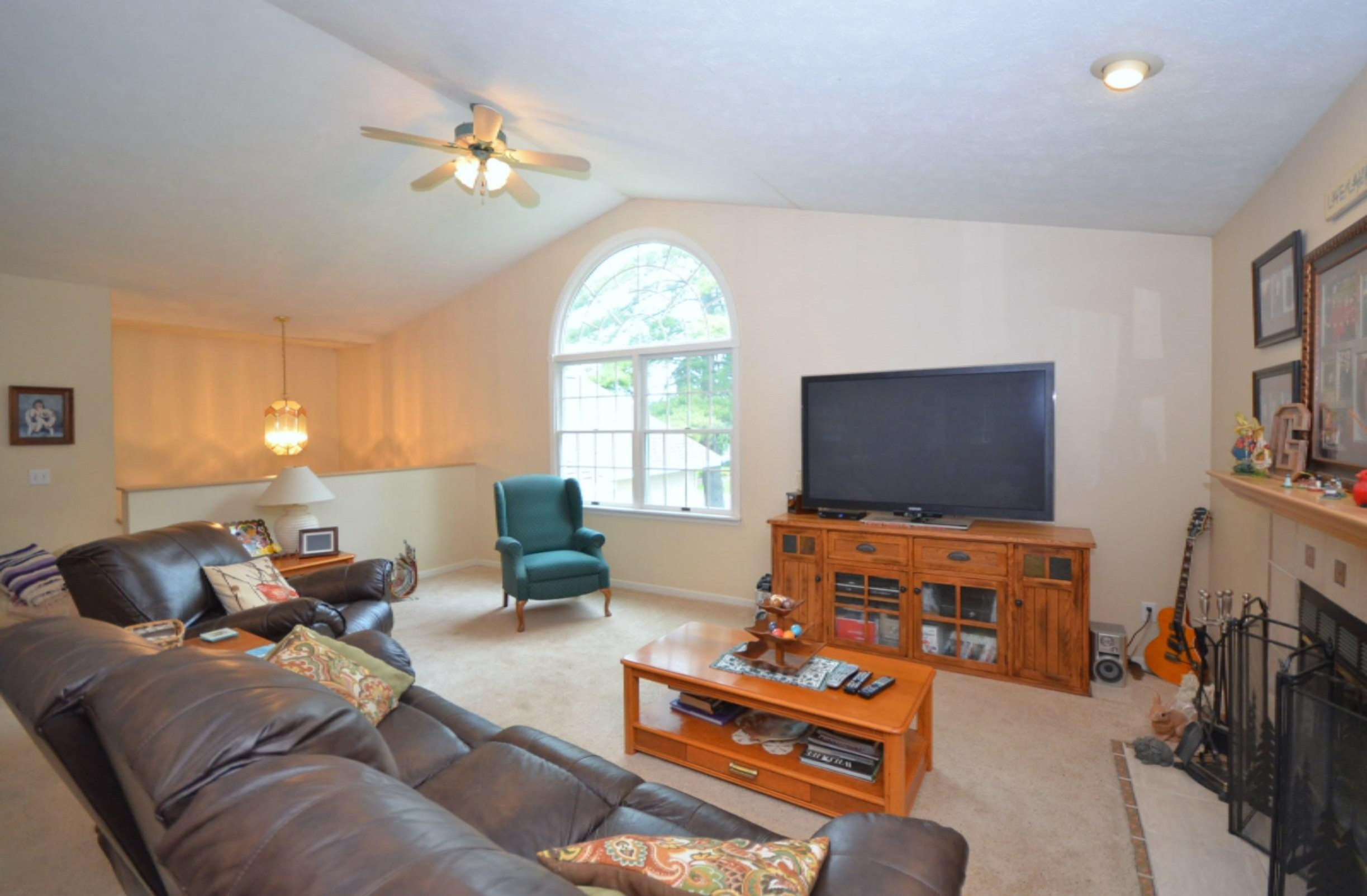 17827 Channel View Drive Spring Lake, MI 49456 - Photo 4 of 14 Living Room