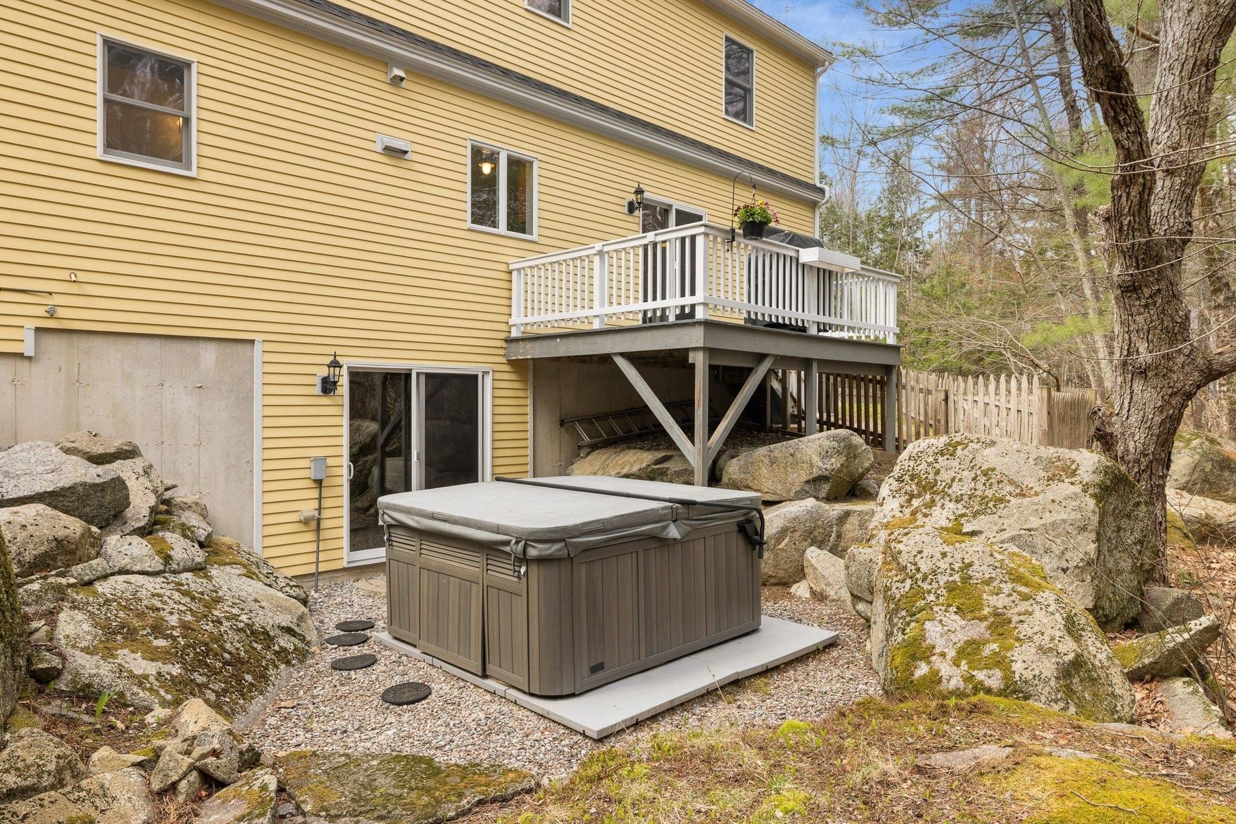 55 Ross Road Durham, NH 03824 - Photo 8 of 56 Gallery Image 8