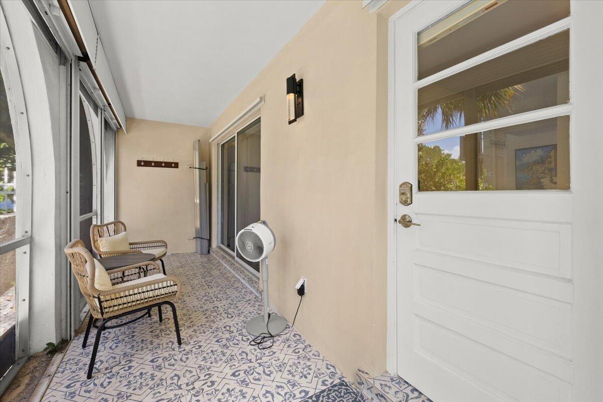 250 Northeast 20th Street Boca Raton, FL 33431 - Photo 24 of 36 24