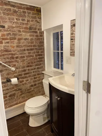 $2,200 | 373-375 3rd Street, Unit B, Jersey City, NJ 07302