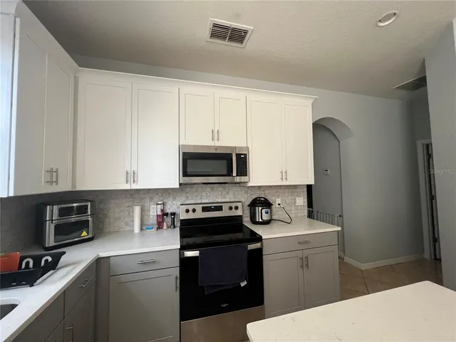 $2,795 | 10073 Savannah Bluff Lane, Orlando, FL 32829