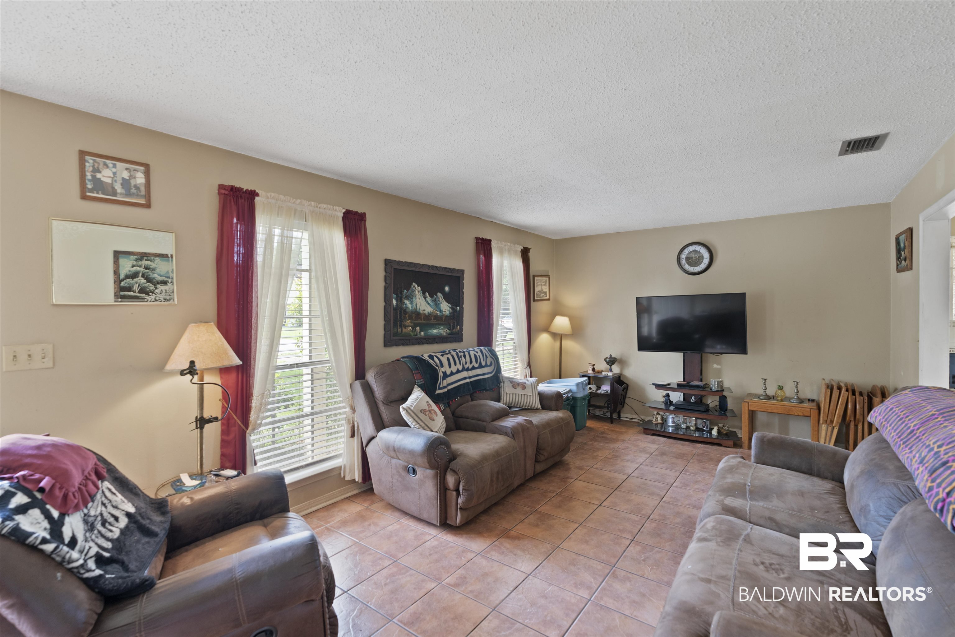 83 Grimes Lane Loxley, AL 36551 - Photo 3 of 16