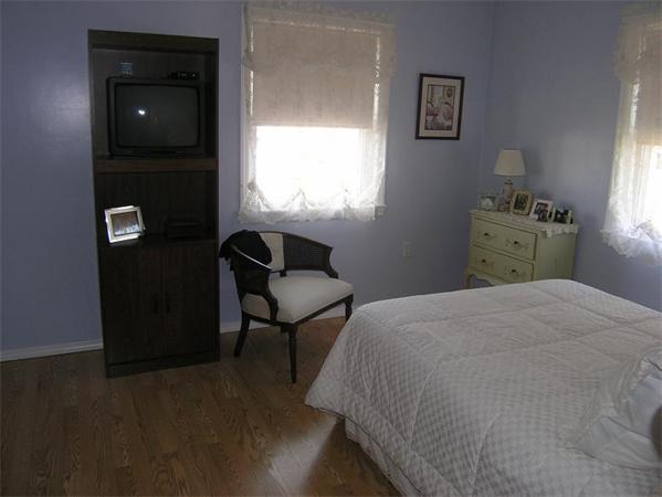 22 Cathy Road Burlington, MA 01803 - Photo 20 of 29 Gallery Image 20