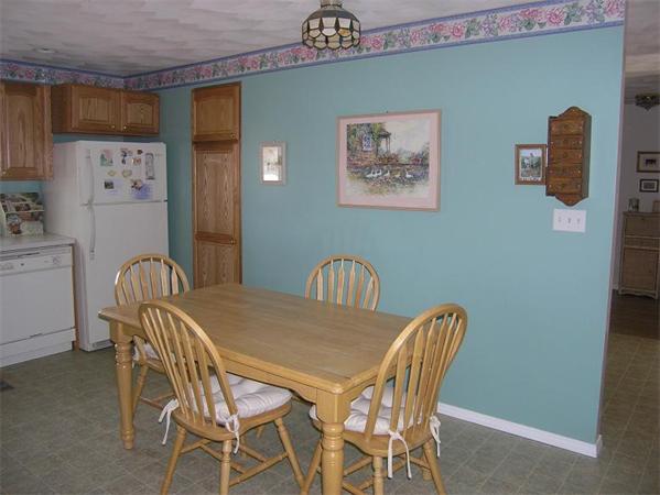 22 Cathy Road Burlington, MA 01803 - Photo 21 of 29 Gallery Image 21
